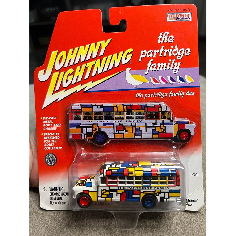 Johnny Lightning The Partridge Family Bus Diecast Sealed Playing Mantis
